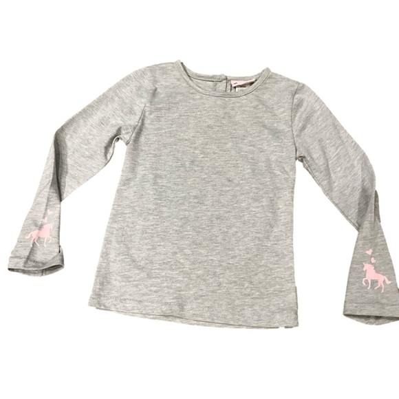 ⭐️Little Lass - 6- Grey long sleeve with unicorn embellishment on sleeves 5/$25 - Picture 1 of 5